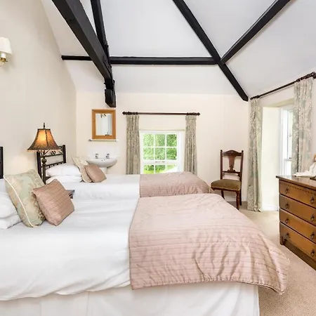 6 Bed In Sz151 Holiday home *