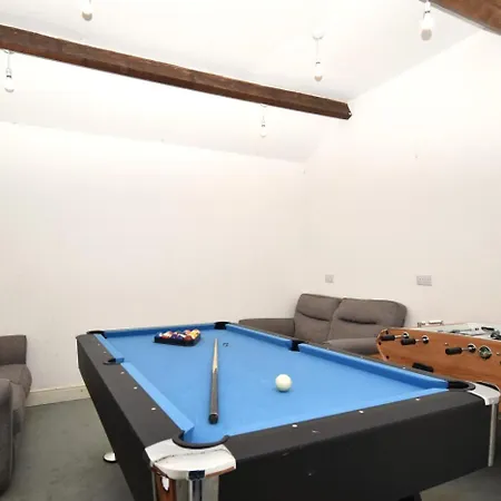 6 Bed In Workington Oc-sz151 Tatil Evi